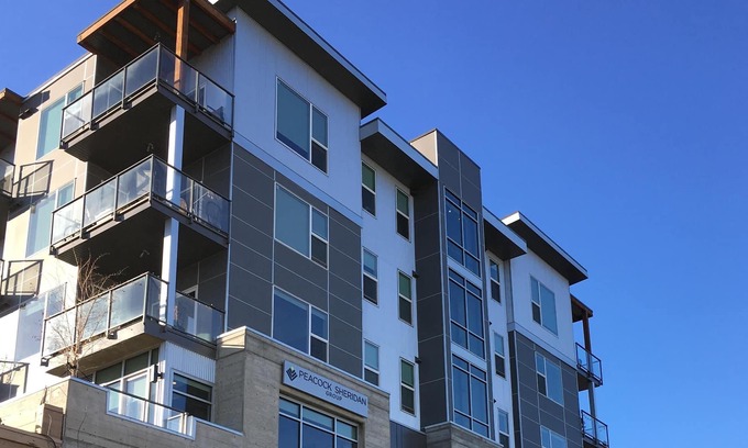 Kelowna Central Business District Condo | Studio apartment in the heart of Kelowna city center