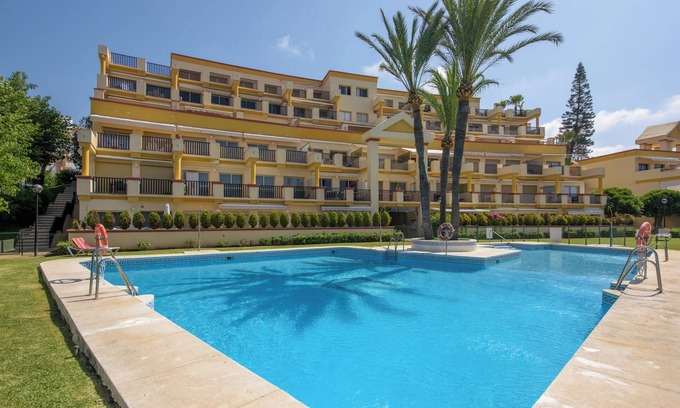 Nikki Beach Apartment | Studio Apartment 'Romana Playa 203' with Pool, Private Terrace & Wi-Fi