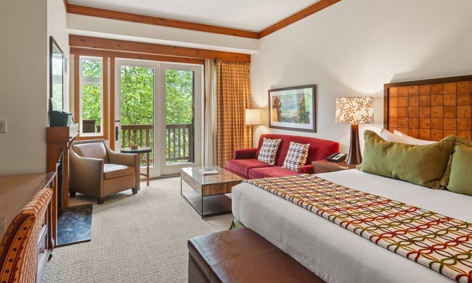 Stowe Area Cabin | Studio At Lodge At Spruce Peak. Second floor great views of Spruce Peak and steps from the lifts.