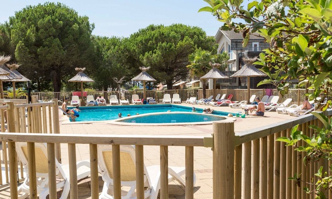 Hourtin Port Apartment | Studio Avec Balcon Privé | Accès Piscine