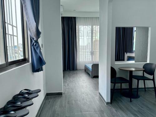 District 1 Apartment | Studio ban công, tách bếp, full nội thất Quận1