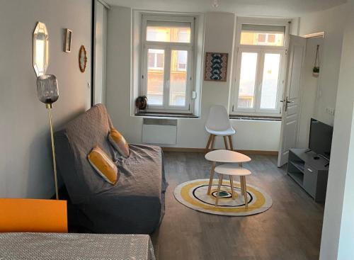 Dernier Sou Apartment | Studio Bohème