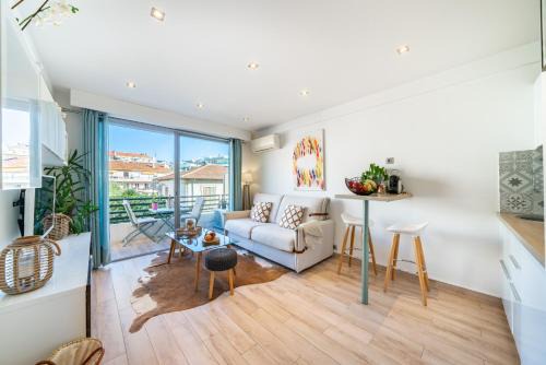 Cannes City Centre Apartment | STUDIO by the croisette