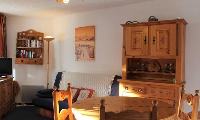Les Claux Apartment | Studio cabine + coin nuit, 6 couchages, Vars Les Claux, proche pistes et commerces - FR-1-330B-174