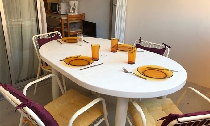 Port Leucate Apartment | Studio Cabine in Port Leucate with Pool, Beachfront, Parking, and Nearby Shops