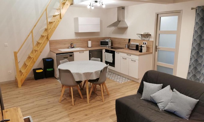 Buxerolles Apartment | Studio Climatisé 38m2 Poitiers proche Futuroscope