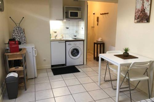 Longjumeau Apartment | Studio Cosy 2 PERS