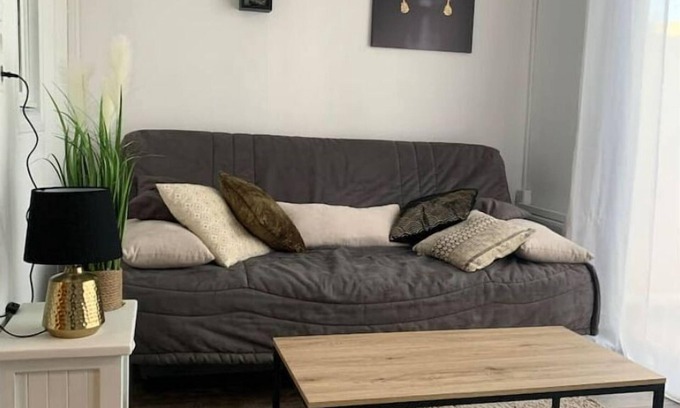 Argeles Plage Apartment | Studio Cosy et Confortable, Avec Terrasse, à 5 Minutes de la Plage!