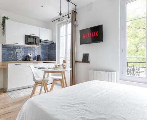 Sucy-en-Brie Apartment | Studio Cosy face gare RER A