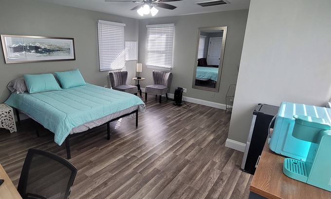 Southwest Raleigh House | Studio - Cozy/Comfy 1 mile away from Lochmere and 3 from 440