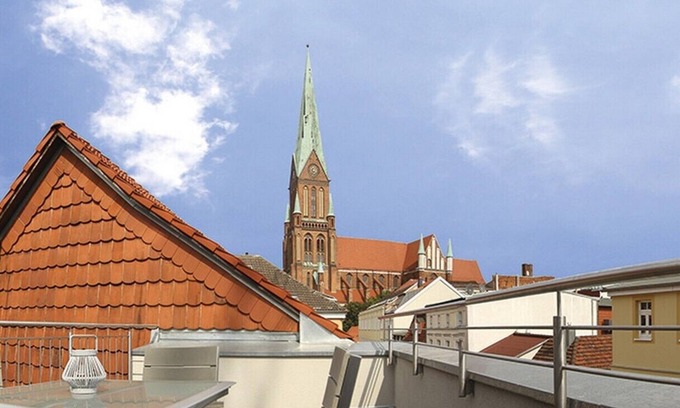 Schwerin Apartment | Studio-Deluxe-Private Bathroom-Landmark view