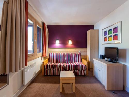 Plagne 1800 Apartment | Studio ensoleillé à La Plagne avec balcon et parking - FR-1-351-249