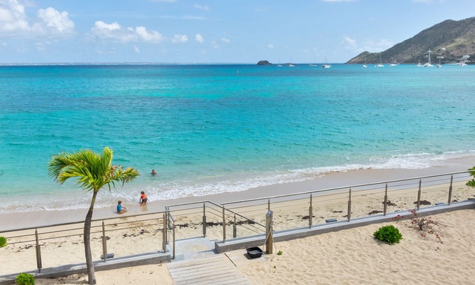 Bouvet Island Apartment | Studio First Floor Residence Bleu Marine in the heart of Grand Case