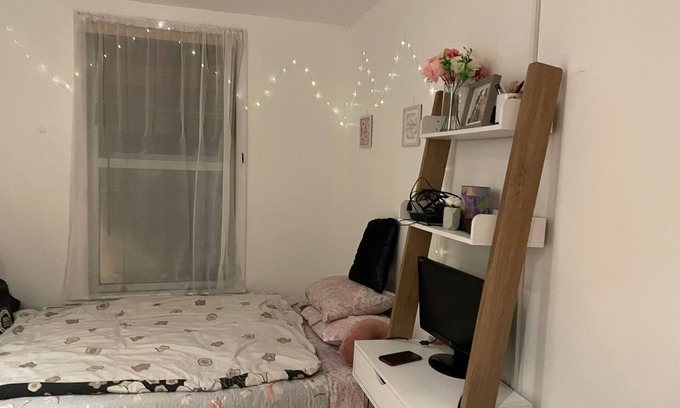 Stratford Apartment | Studio Flat in Stratford