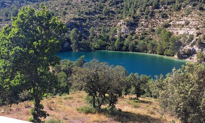 Esparron-de-Verdon Apartment | Studio for 2/3 people near the lake with pets allowed and parking