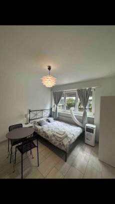Gundeldingen Apartment | Studio in Basel, Basel Card