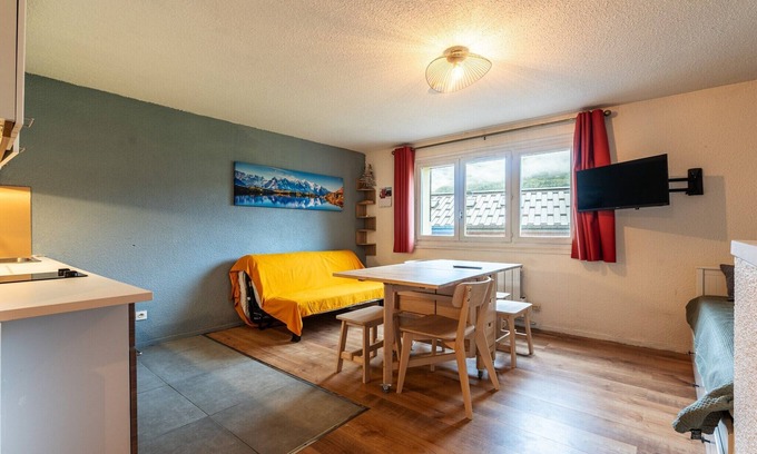 Morillon Apartment | Studio in Morillon with Mountain Views