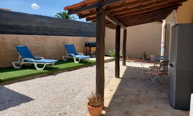 Neffies House | Studio indépendant dans villa