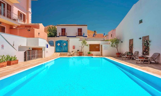 Santa Teresa di Gallura Apartment | Studio with air conditioning