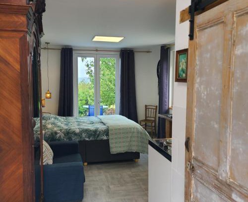 Saint-Pardoux-Corbier Apartment | Studio L'audrerie.