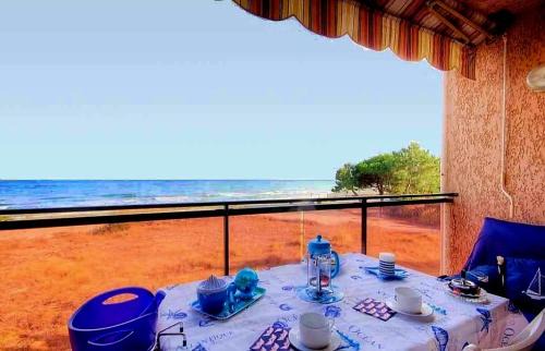 Moriani-Plage Apartment | Studio les pieds dans l'eau