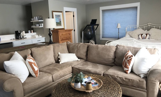 Coeur d'Alene Apartment | Studio Loft in the Heart of Downtown