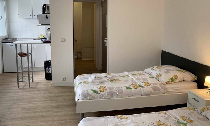 Saint-Louis Apartment | Studio Lora RM 860d