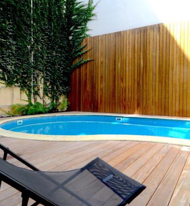 Hotel de Ville - Quinconces Bed & Breakfast | Studio luxe hyper centre piscine