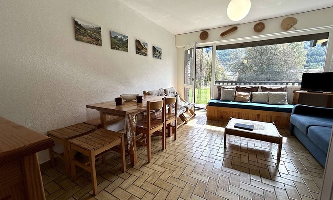 Monetier-les-Bains Apartment | Studio Mountain View, Sleeps 4, South-Facing Balcony, Serre Chevalier
