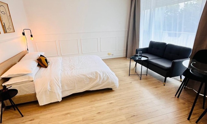 Cœur de Ville Apartment | Studio Moderne et Paisible à Proximité de Paris