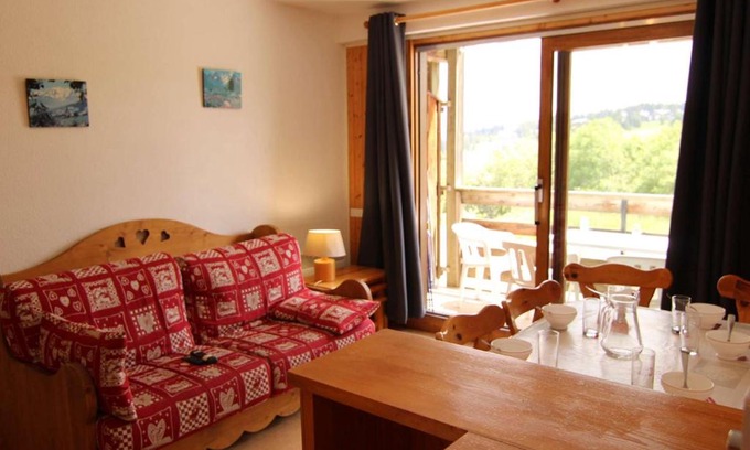 Les Saisies Apartment | Studio Montagne Les Saisies, 6 Personnes, Balcon Sud, Proche Centre et Pistes - FR-1-594-96