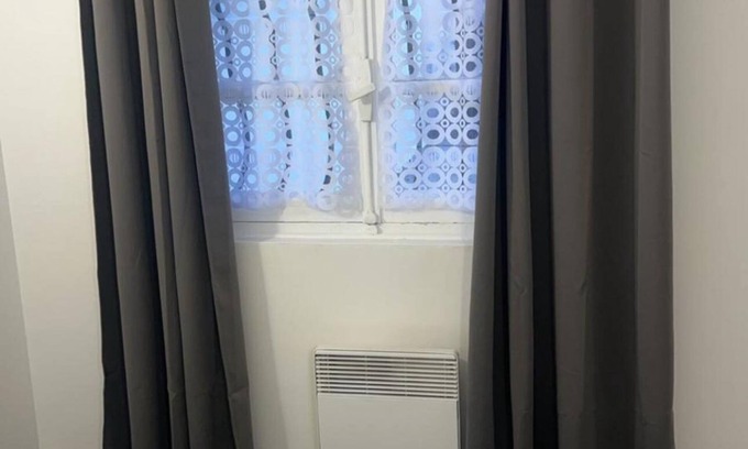 Vitry-sur-Seine Apartment | Studio Near Paris and Orly airport
