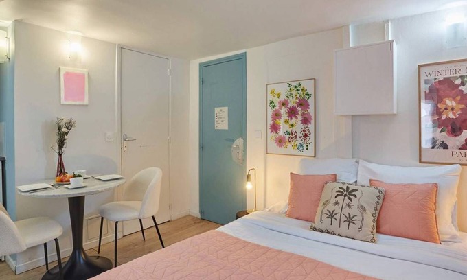 Gaillon Apartment | Studio place Vendôme/Opera