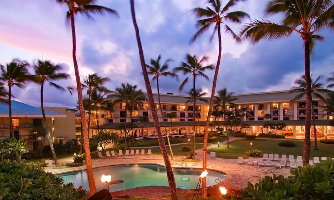 Hanamaulu House | Studio Pool Ocean 1 Double Bed at Kauai Beach Resort