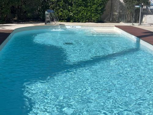 La Plage Apartment | STUDIO PRADO PLAGE PISCINE TERRASSE