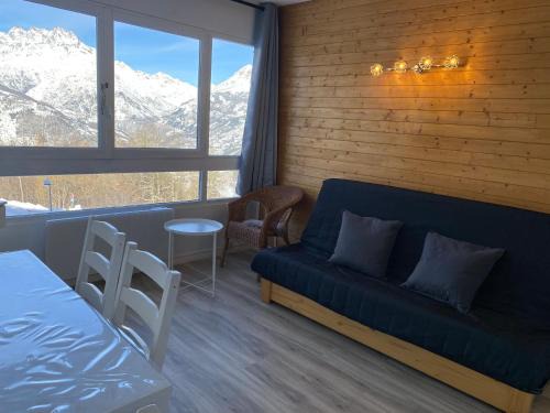 Puy-Saint-Vincent Apartment | Studio Puy Saint Vincent 1600 aux pieds des pistes