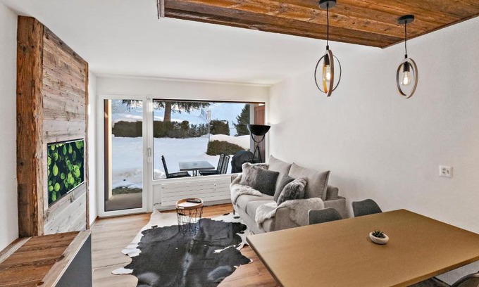 Noes Apartment | Studio rénové et chaleureux en plein centre