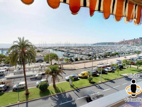 Menton Apartment | Studio rénové face mer avec terrasse, clim, wifi et proche commodités à Menton - FR-1-196-167