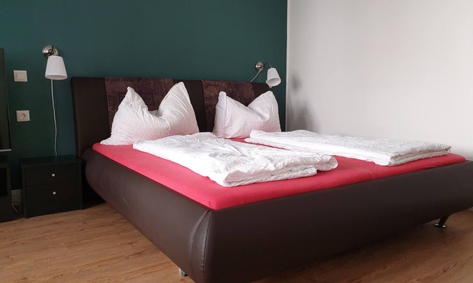 Brigittenau Condo | Studio Residence Friedensbrücke
