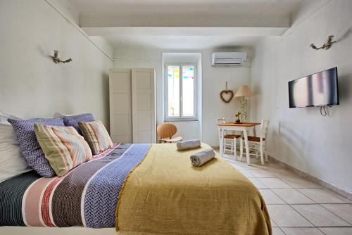 La Fare-les-Oliviers Apartment | Studio Romarin
