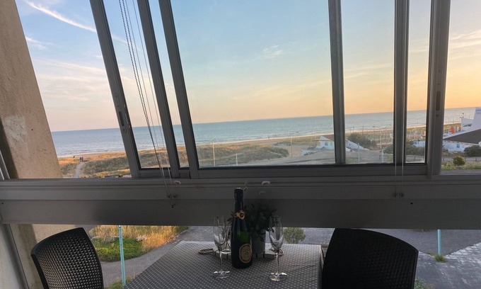 Saint-Jean-de-Monts Apartment | Studio Soleil Couchant - Vue mer