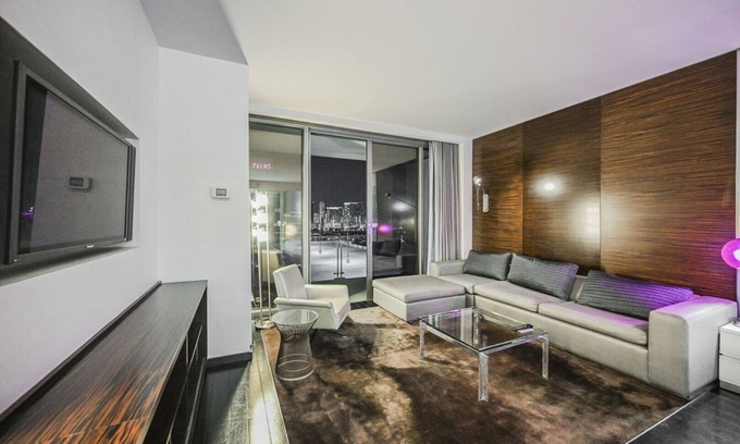 Las Vegas Apartment | Studio Strip View w/Open Balcony at Palms Place