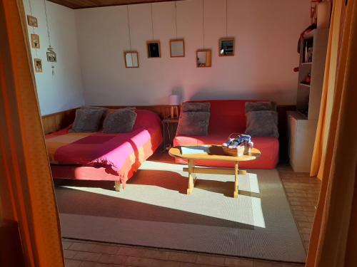 Puy-Saint-Pierre Apartment | Studio sympa avec terrasse , maxi 4 pers.Briançon