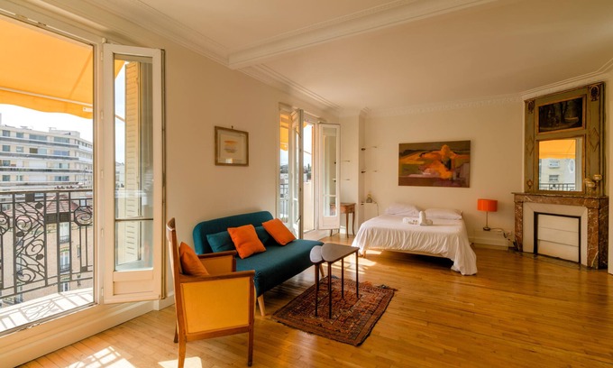 Prince–Marmottan Apartment | Studio Torretta - Welkeys