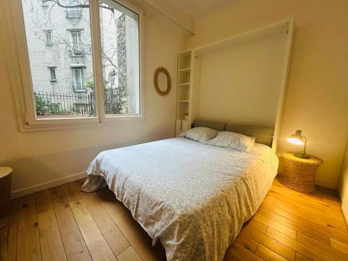 Passy Apartment | Studio Tour Eiffel Quai de Seine Paris