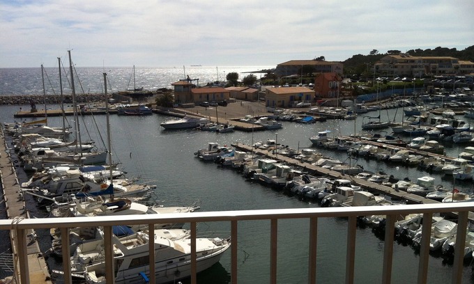 Sausset-les-Pins Apartment | Studio VUE MER Epoustouflante