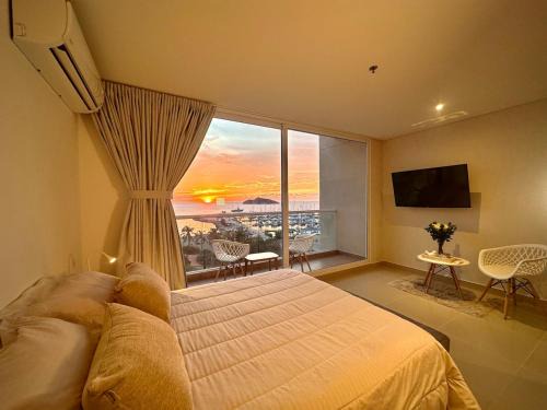 Historic Center Apartment | Studio with Marina View