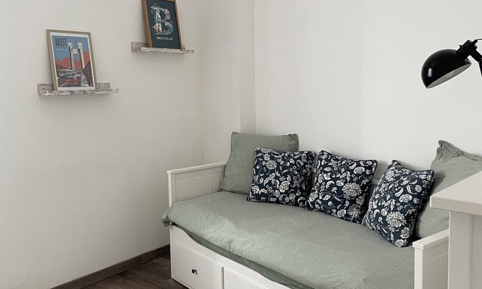 Downtown Apartment | Studio with small sea view, close to the castle