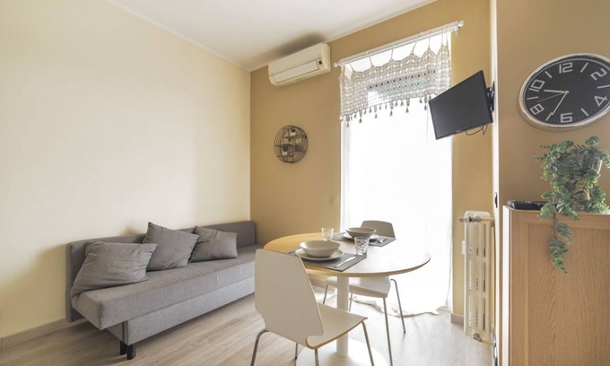 NoLo Apartment | Studio with terrace 100m from M1 subway red line!