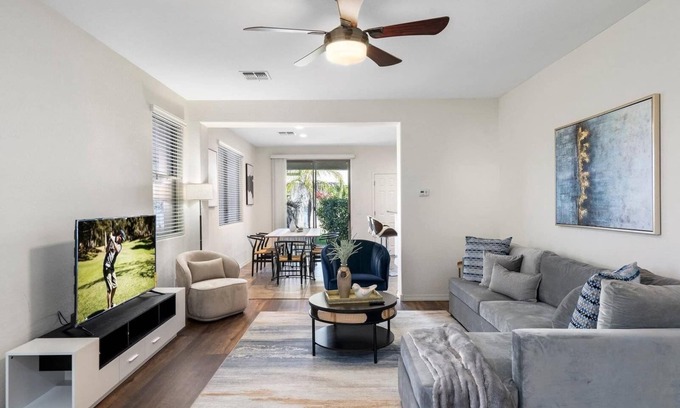 Stetson Valley House | Stunner on West Straight Arrow